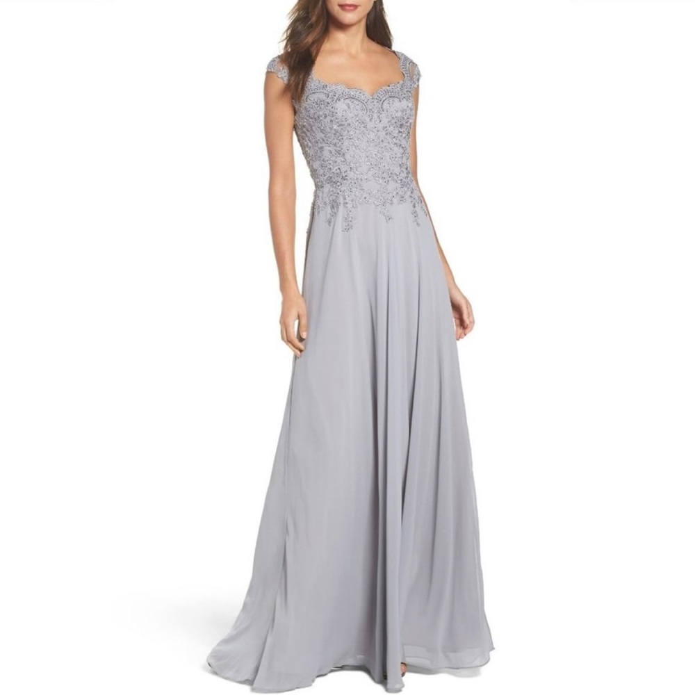 La Femme Long Silver Formal Dress Gown Wedding Embroidery NWT Size 16